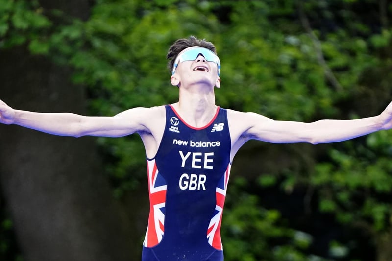 Great Britain's Alex Yee celebrates winning (photo: PA Wire/ Danny Lawson)