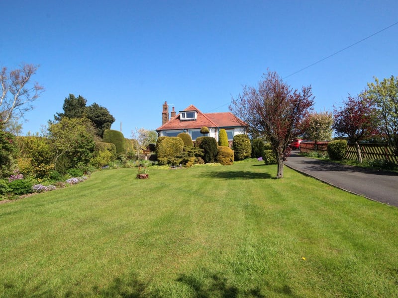 There are large gardens and additional land with this property on Scalby Road