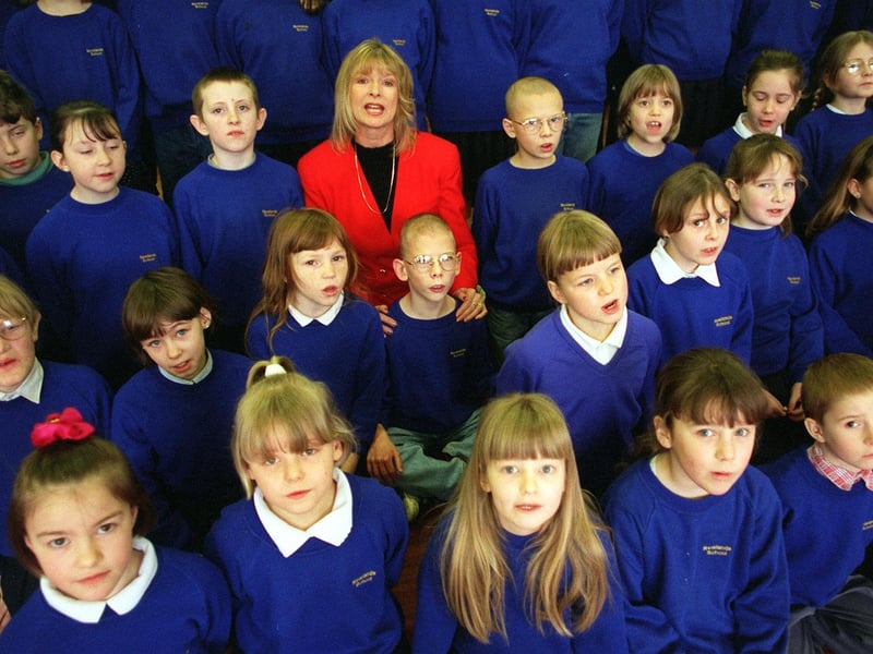 Ex-Emmerdale star Jean Rogers was at Newlands Primary in March 1996 to help pupils rehearse for their performance in a show called 'I Believe' being staged at the City Varieties.