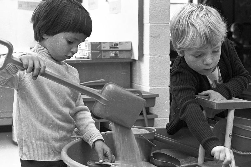 1976 - Winstanley County Primary School