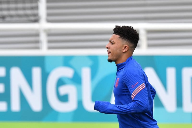 Manchester United are working on a new bid that includes bonuses to try and finally sign England international winger Jadon Sancho from Borussia Dortmund who want around £77.5m to sell him. (Sunday Times)