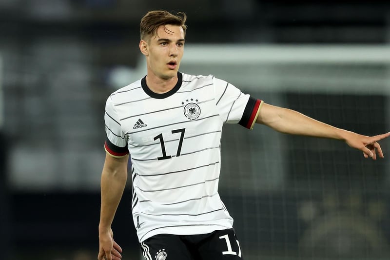Borussia Mönchengladbach's 24-year-old German international midfielder Florian Neuhaus is emerging as a strong contender for Liverpool to replace the outgoing Georginio Wijnaldum who is set to join PSG instead of Barcelona. (Mirror).