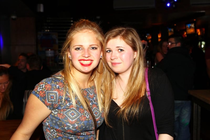 Emma & Philippa enjoy their night out in Blue Lounge.
