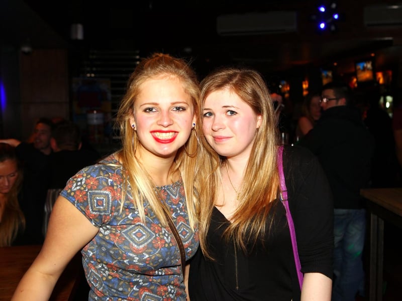 Emma & Philippa enjoy their night out in Blue Lounge.