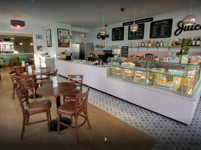 Central Beach Cafe, 46 Clifton St, Lytham, Lytham Saint Annes FY8 5EW
Central beach cafe is a fantastic place to relax and enjoy coffee and cake in the heart of Lytham