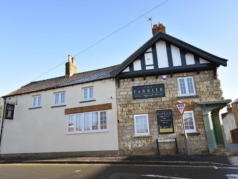 A Trip Advisor review reads: "Warm bread was served before roast sirloin Beef and the trimmings. Great tasting beef served pink; roasties and mash; terrific Yorkshire (huge); lashings of gravy (extra provided without the ask) and a fine selection of four veg."