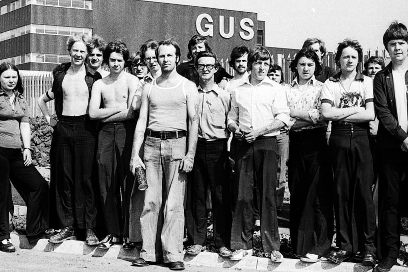 Striking workers at the GUS warehouse Martland Mill in 1976