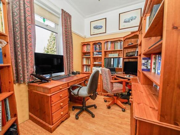 There is also a spacious double downstairs study, perfect for home working.