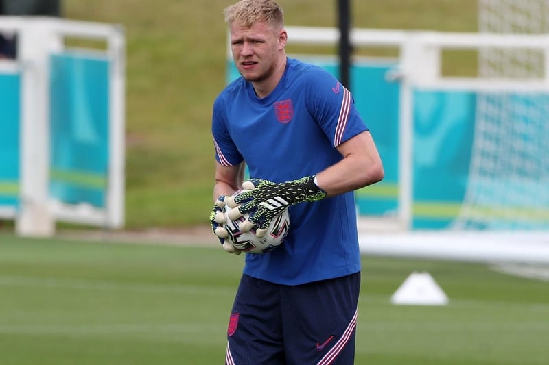 Arsenal are looking at Aaron Ramsdale to provide more competition for Bernd Leno. The Shefffield United man was signed for £18m last summer but is currently with England at the Euros. (The Athletic)