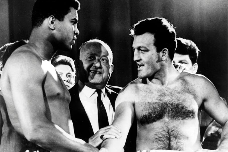 Brian London face to face with Muhammad Ali at the big fight weigh in, 1966. Photo: AFP/Getty
