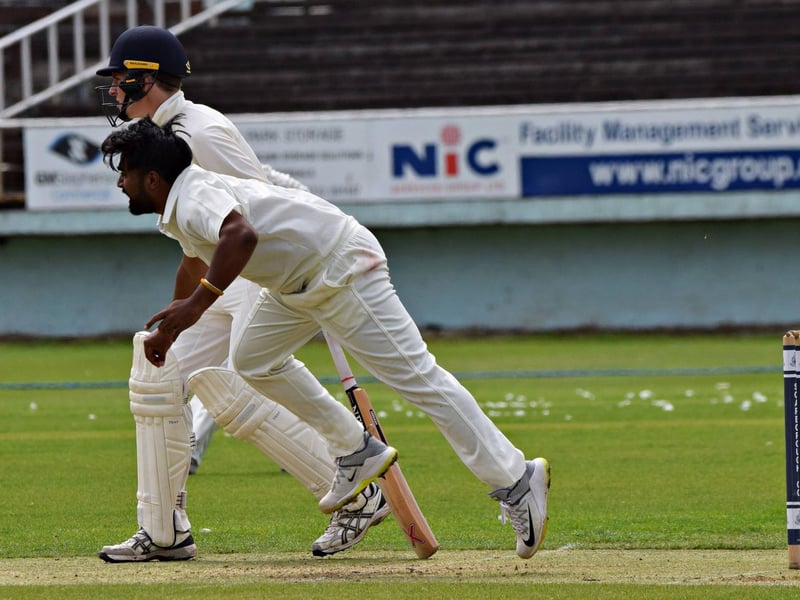 PHOTO FOCUS - Scarborough CC 2nds v Sutton-on-Hull

PHOTOS BY SIMON DOBSON