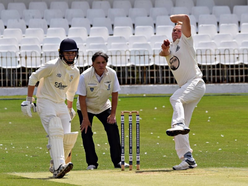 PHOTO FOCUS - Scarborough CC 2nds v Sutton-on-Hull

PHOTOS BY SIMON DOBSON