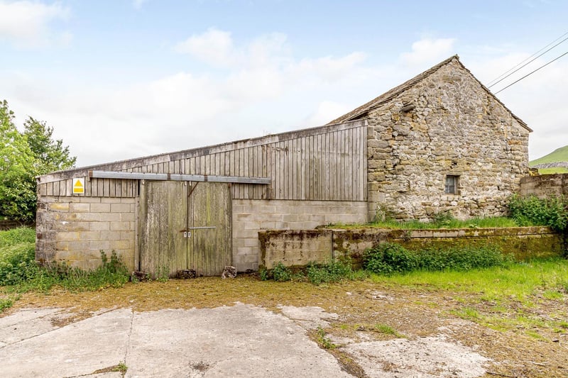 The barn comeswith planning permission for conversion to a holiday let or to a local occupancy dwelling.