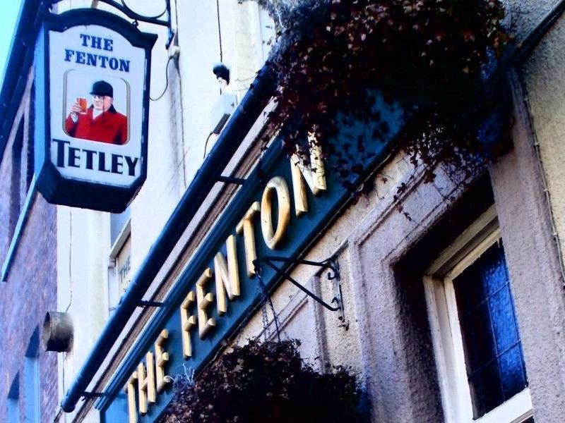 A full two hour comedy show is taking place live at The Fenton in Leeds this evening (Saturday) from 7.30pm to 9.30pm. It's an adult-only comedy improvisation show from the five star-rated group The Discount Comedy Checkout. Tickets are £10 per person and can be booked on Eventbrite.