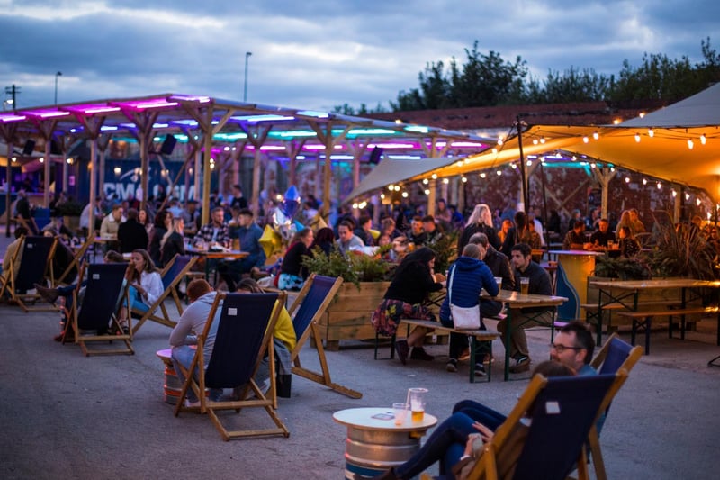 This weekend at Chow Down you'll find Grainger, Emily Pilbeam and Andy Buchan on Saturday with Shouk Street Food, Pizza Loco, The Twisted Meal and Scoop to eat. On Sunday, there's the same food and music from Mookie and The Bab, Edv3ctor and Meanwood Radio. Open from 6pm to 10pm.