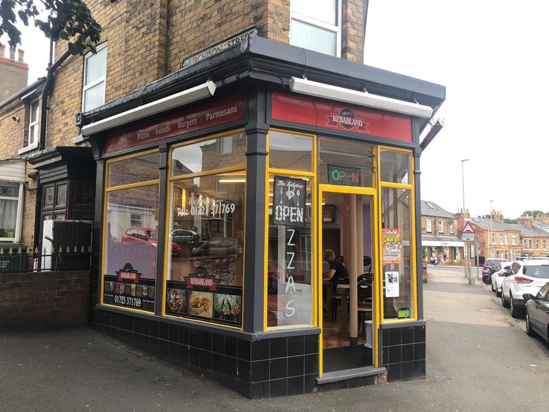 This pizza and kebab shop has a 5.15 out of 6 rating on Just Eat. One review reads: "Excellent pizza cooked properly."