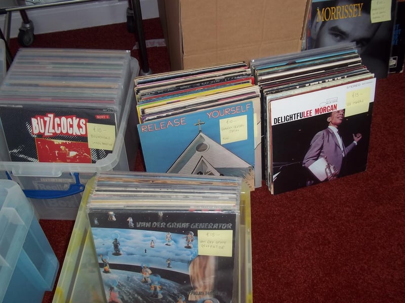 The ultimate 'lifestyle' dig, combining the hunt for rare vinyl with a curated selection of craft beer. This boutique pop-up is all about the quality of the selection rather than sheer volume. ⚫ Husk Beer Emporium & Bar, 5 Station Square, Harrogate, HG1 1TB