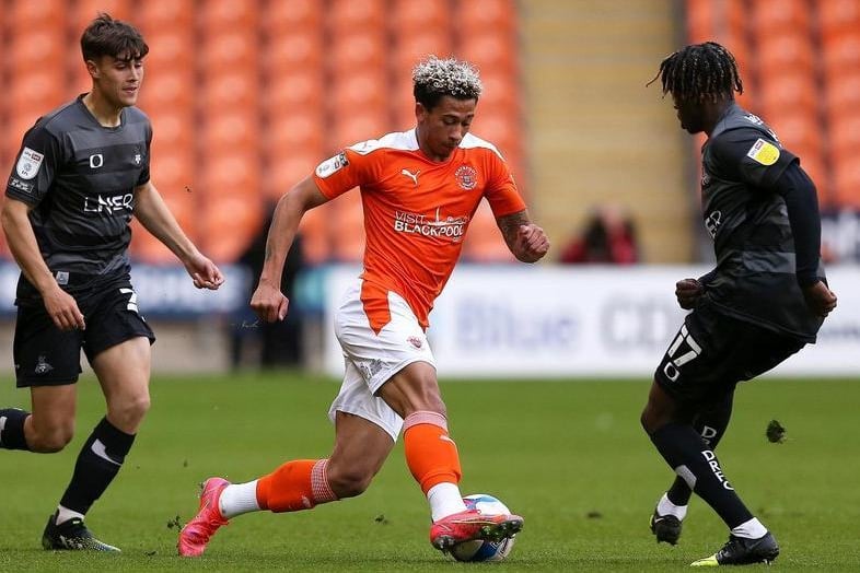 Blackpool look set to have competition from Huddersfield Town for the signature of Nottingham Forest defender Jordan Lawrence-Gabriel. He made 27 league appearance for the Seasiders last season as the won promotion at Wembley. (The Sun)

Photo: Charlotte Tattersall
