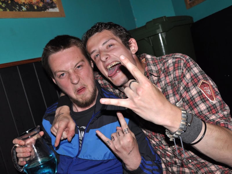 Heavy Metal Fans, Gary and Leo rock the night in Vivas.
