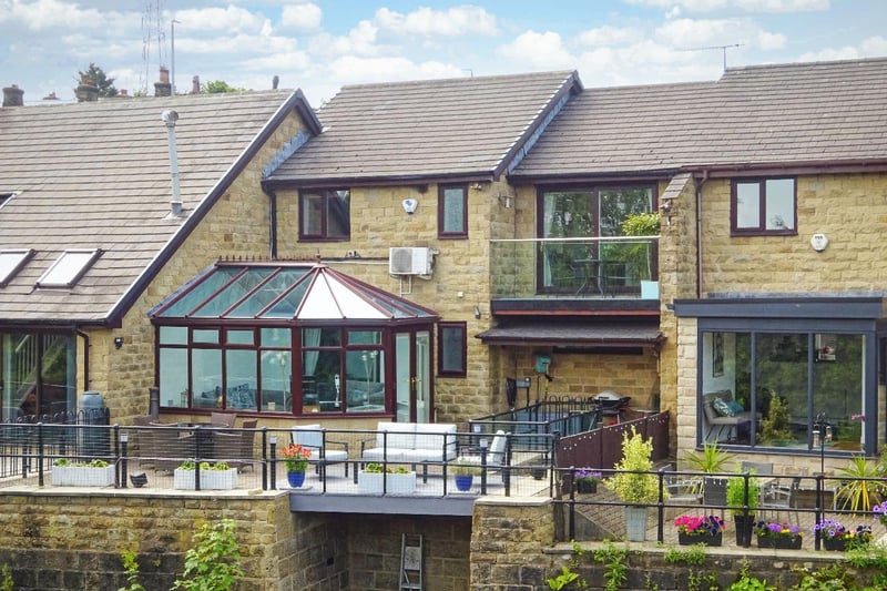 The increasingly sought after village of Rodley is extremely popular with professionals, first time buyers and families.