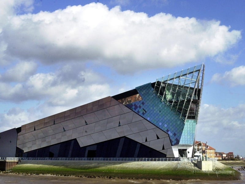This former city of culture has recently transformed itself into a real destination for tourists. A real 24-hour city, there is heritage and attractions such as The Deep to enjoy and a bustling social scene for adults.