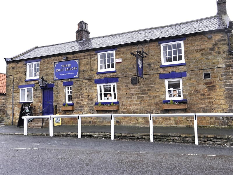 On High Street at Burniston. One reviewer said: "Fantastic food, staff and atmosphere."