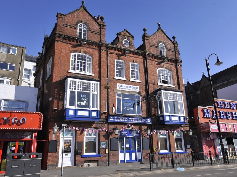On Foreshore Road. One reviewer said: "Great atmosphere and cracking staff, dog friendly too!"