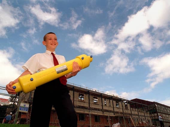 Enjoy these photo memories from around Worley and Farnley in 1997. PIC: Mel Hulme