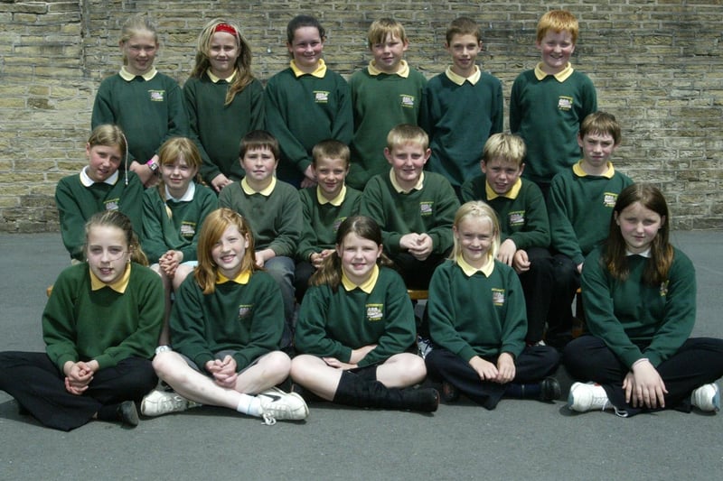 School leavers at Luddenden Foot J&I School back in 2005.