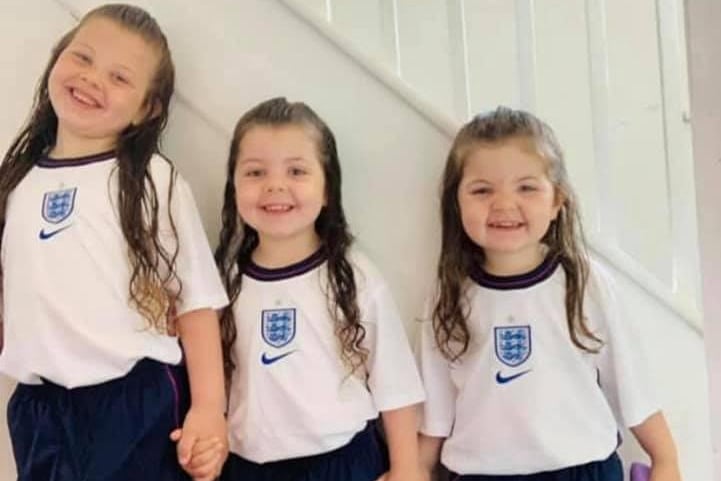 "Good luck England my girls are ready" - Sammy Abdelkhalek
