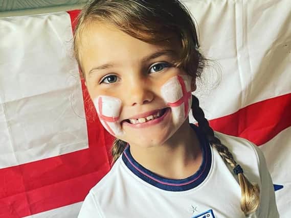 Posted by Nicola Fairhust: C'mon England get that trophy home from Ella, age 6