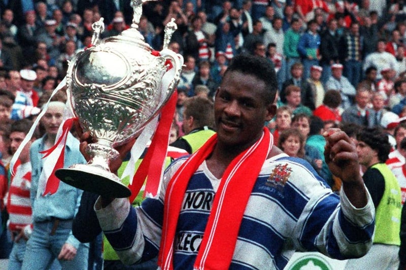 1989 - Wigan v St Helens Challenge Cup '89 final winners Wigan as Ellery Hanley lifts the trophy.