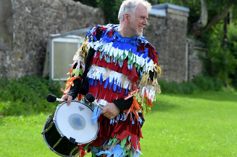 Alastair provided a rousing drum accompaniment to the parade.
