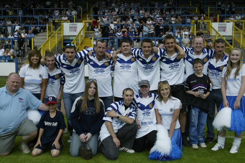 Halifax RLFC fans cycled from Widnes to Halifax to raise funds for Jack Illand.