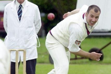 Dave Sonia of Townville bowling against Wakefield Thornes in the Heavy Woollen Cup on sunday 20th may 2001