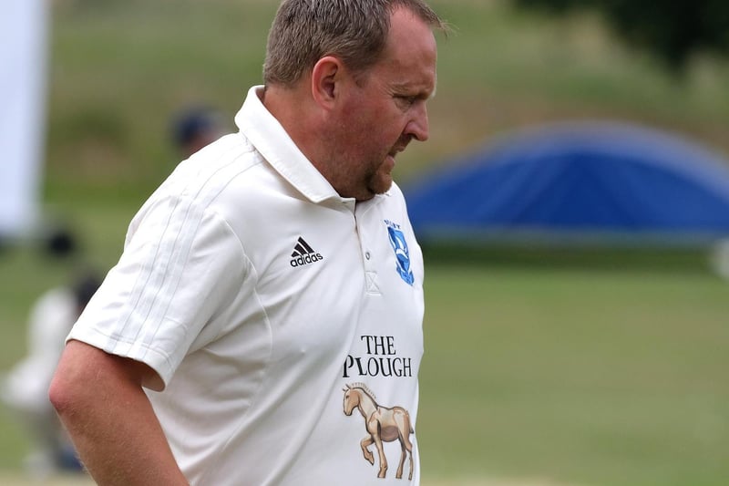 Scalby 2nds bowler Mike Buttery

Photo by Richard Ponter