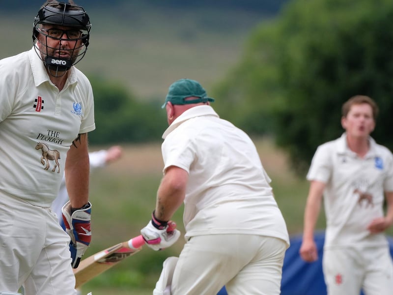 Scalby 2nds keeper Lee Kerr looks on

Photo by Richard Ponter