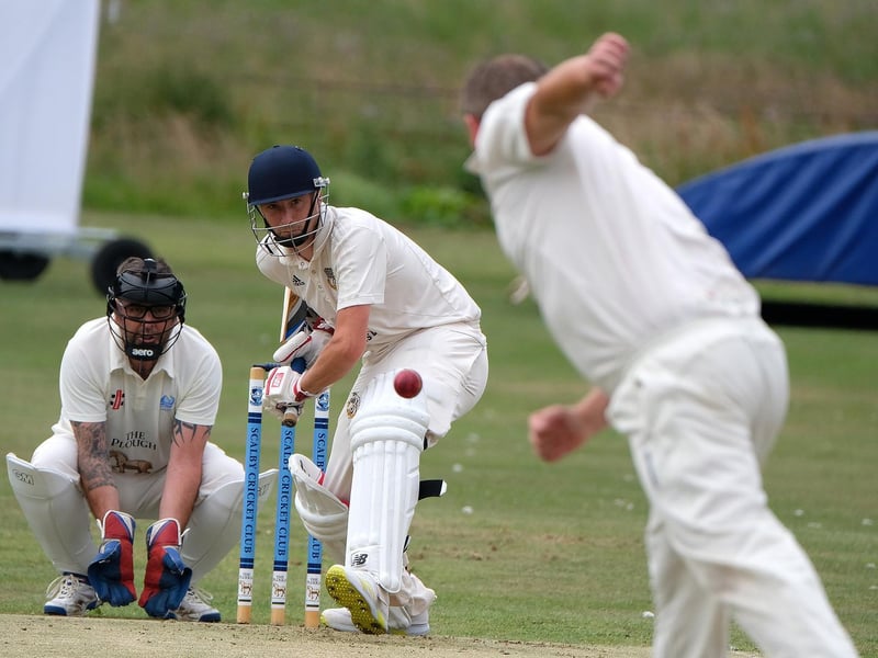 Aron Liddle defends the ball

Photo by Richard Ponter
