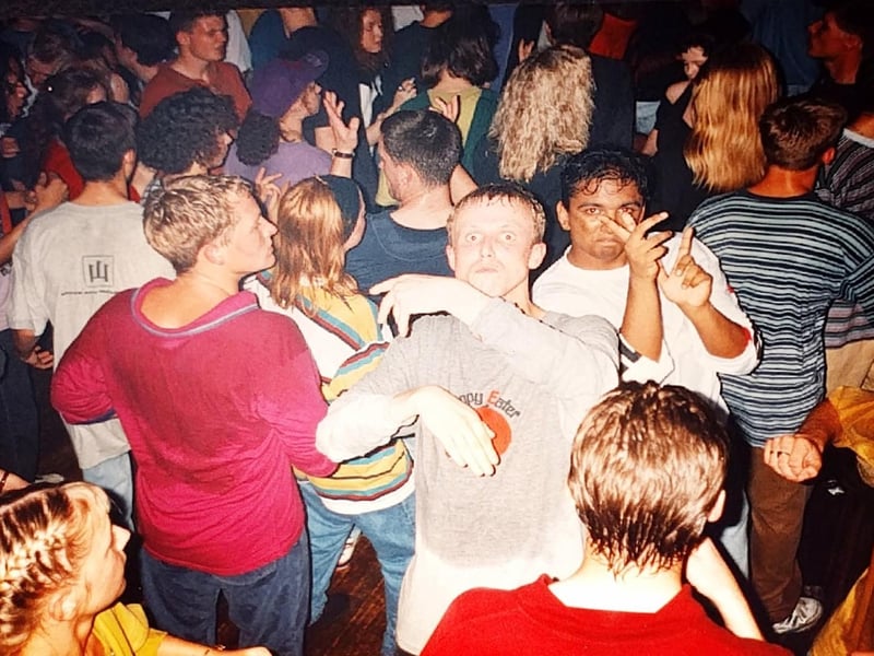 Enjoy these photos from The Warehouse in 1991. 