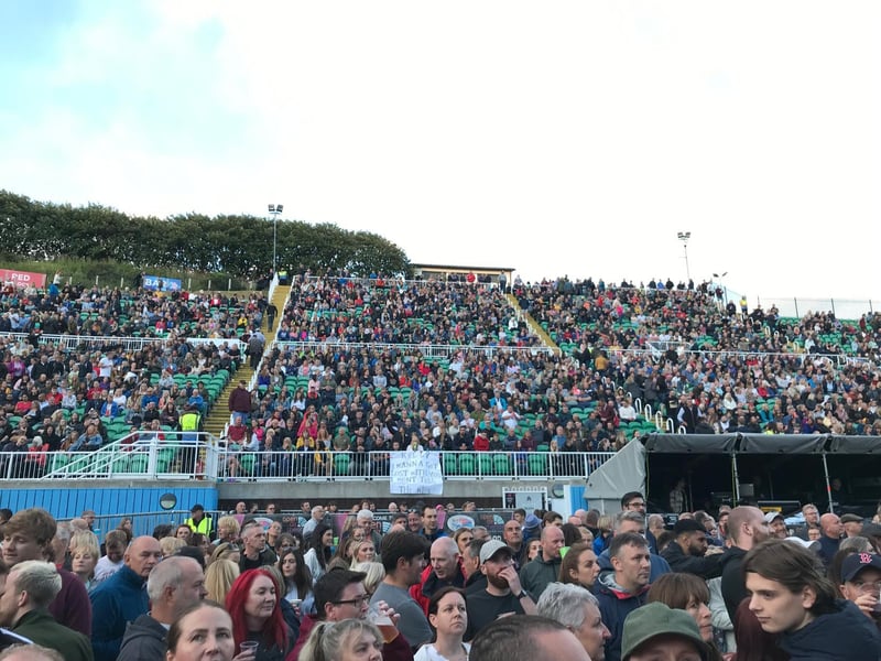 A packed Open Air Theatre. The banner reads "Kelly I Wanna Get Lost With You. I Won't Tell The Wife".