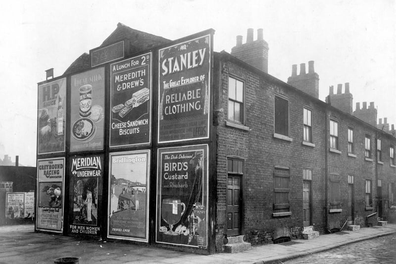 A row of derelict houses on Concord Street, Leylands, in April 1928.