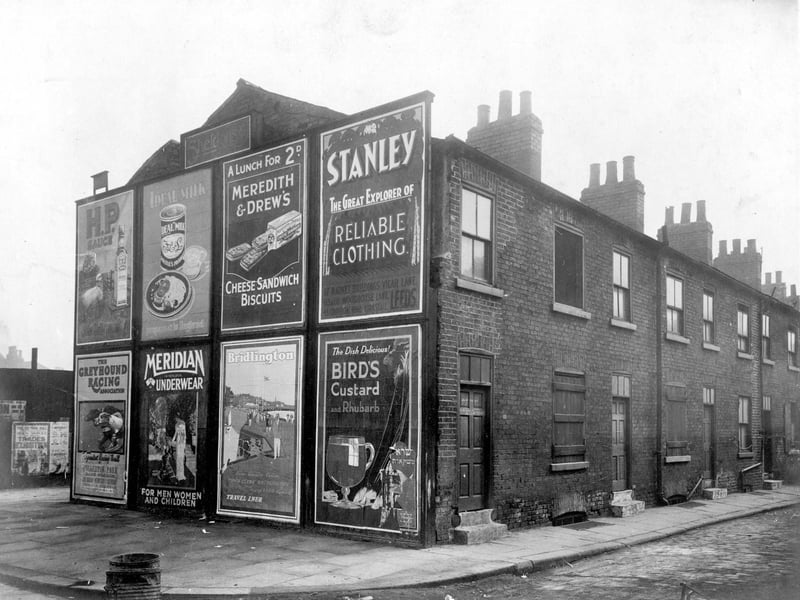 A row of derelict houses on Concord Street, Leylands, in April 1928.