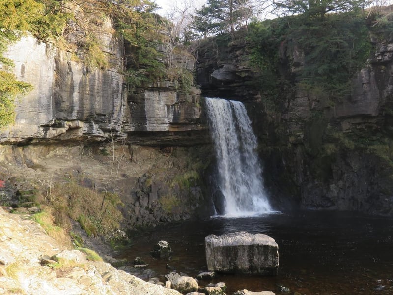 Nestled in the Yorkshire Dales, the Ingleton Waterfalls Trail is a 4.5 mile circular hike running between two stunning rivers. The well-defined footpath is perfect for those looking for a challenge. Along the way you will follow the stunning waterfalls and ancient woodlands that surround the trail.