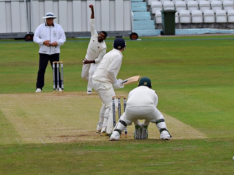 PHOTO FOCUS - Scarborough CC v Harrogate CC
Photo by Simon Dobson