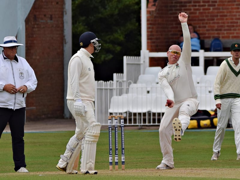 Scarborough CC v Harrogate CC

Photo by Simon Dobson