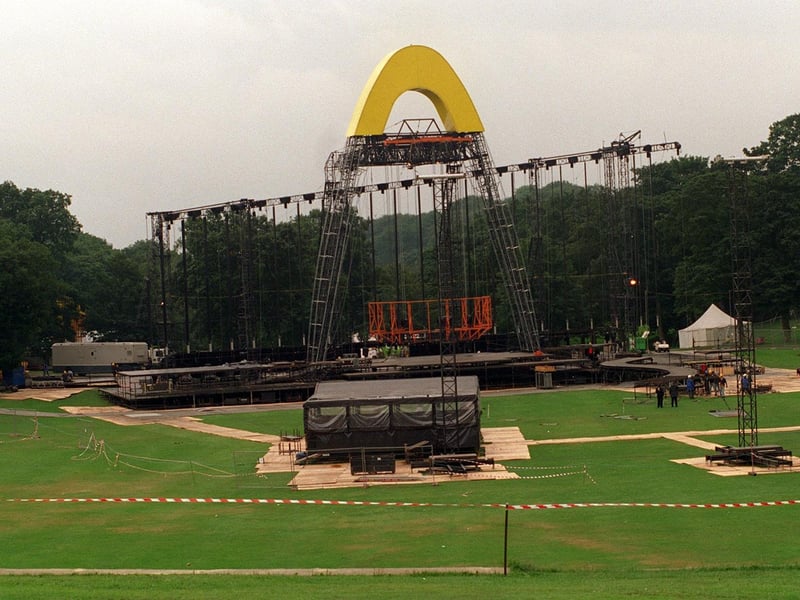 The concert staging featured a giant video wall, arches and a 40-foot lemon.