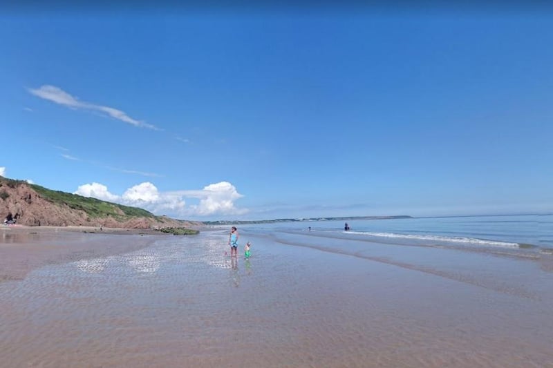 Only an hour and a half car ride away from Leeds, Filey beach is the perfect spot to take your family for a weekend in the sun. Take a stroll on the sand, watch the fishermen cast their nets or take a horse ride along the coast- there's plenty to try your hand at. Dogs are banned at Filey beach currently.