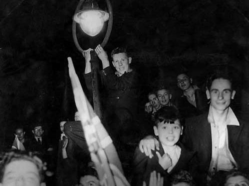 Revellers outside Leeds Town Hall at 1.30am.