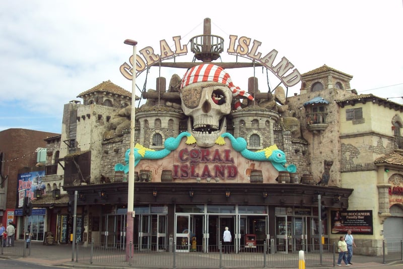 Coral Island is a family-friendly indoor fun park with pirate-themed games and rides, plus a casino with slots and tables.
Address: Bonny St / Blackpool / FY1 5DW