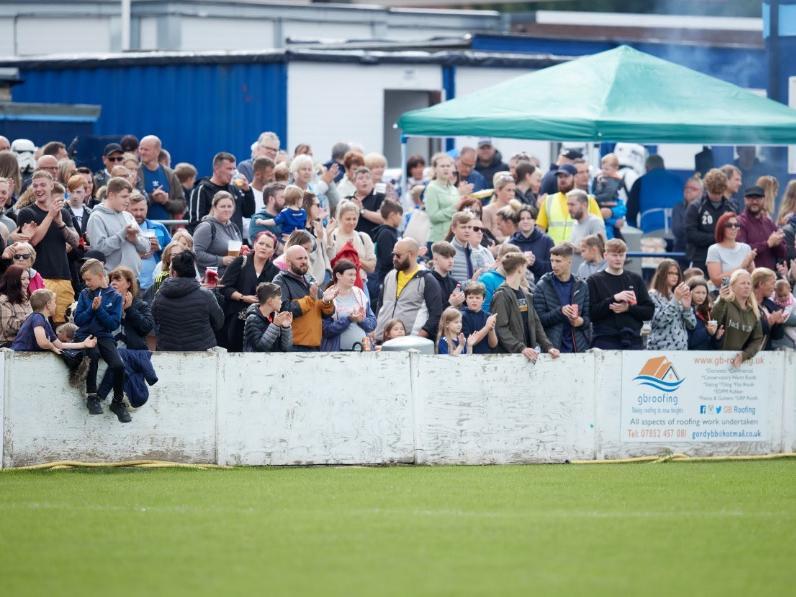 Helping to raise £8,000 for Rob and the MND Foundation.